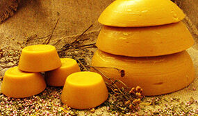 Чем растворить пчелиный воск