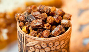 Как достать пергу из сот в домашних условиях?