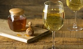 Вино из мёда в домашних условиях