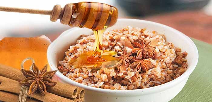 Гречневая каша с медом и корицей Гречневая каша с медом и корицей